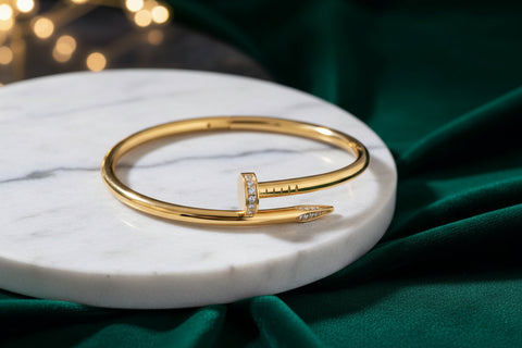 Nail gold plated Bangle with Stone
